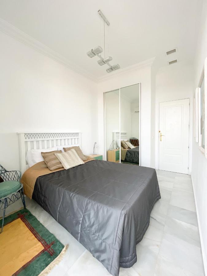 Modern Three-Level Apartment Near The Sea 베날마데나코스타 외부 사진