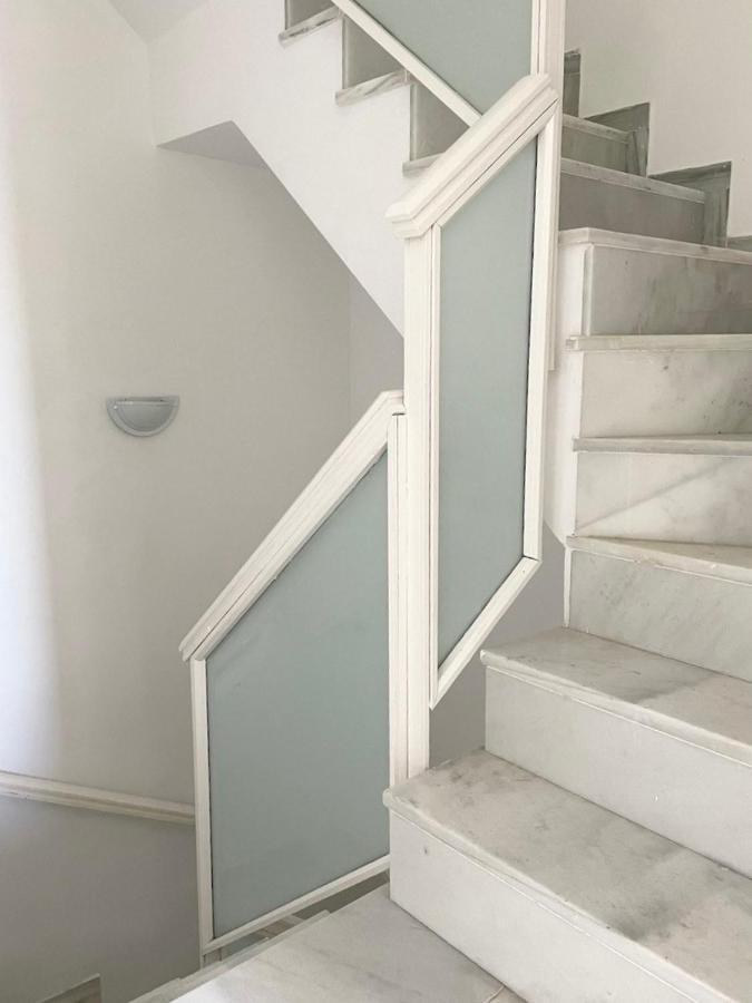 Modern Three-Level Apartment Near The Sea 베날마데나코스타 외부 사진